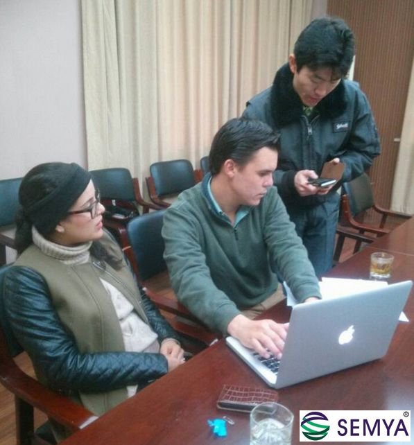 墨西哥客戶(hù)前來(lái)公司洽談并簽訂魚(yú)漿飼料三效降膜蒸發(fā)器合同